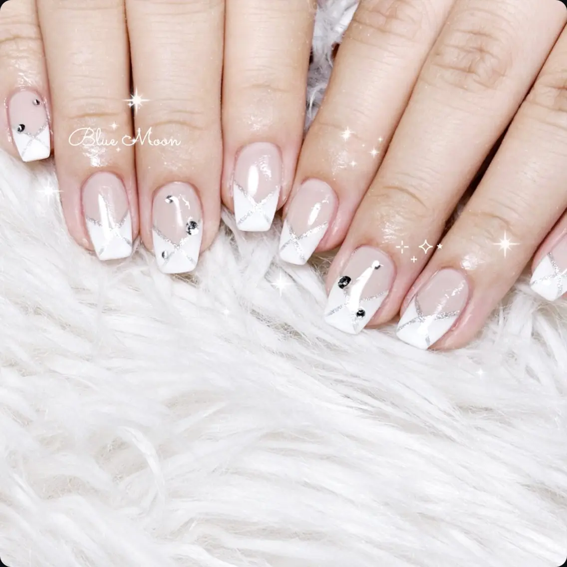 ネイル ハンドネイル フットネイル ハンドケア nail salon Blue Moonのネイルデザイン