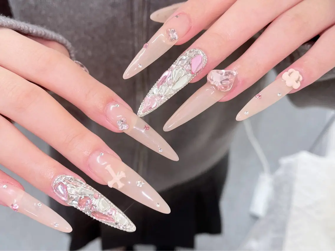 ネイル Glow Nail スカルプ専門店のネイルデザイン