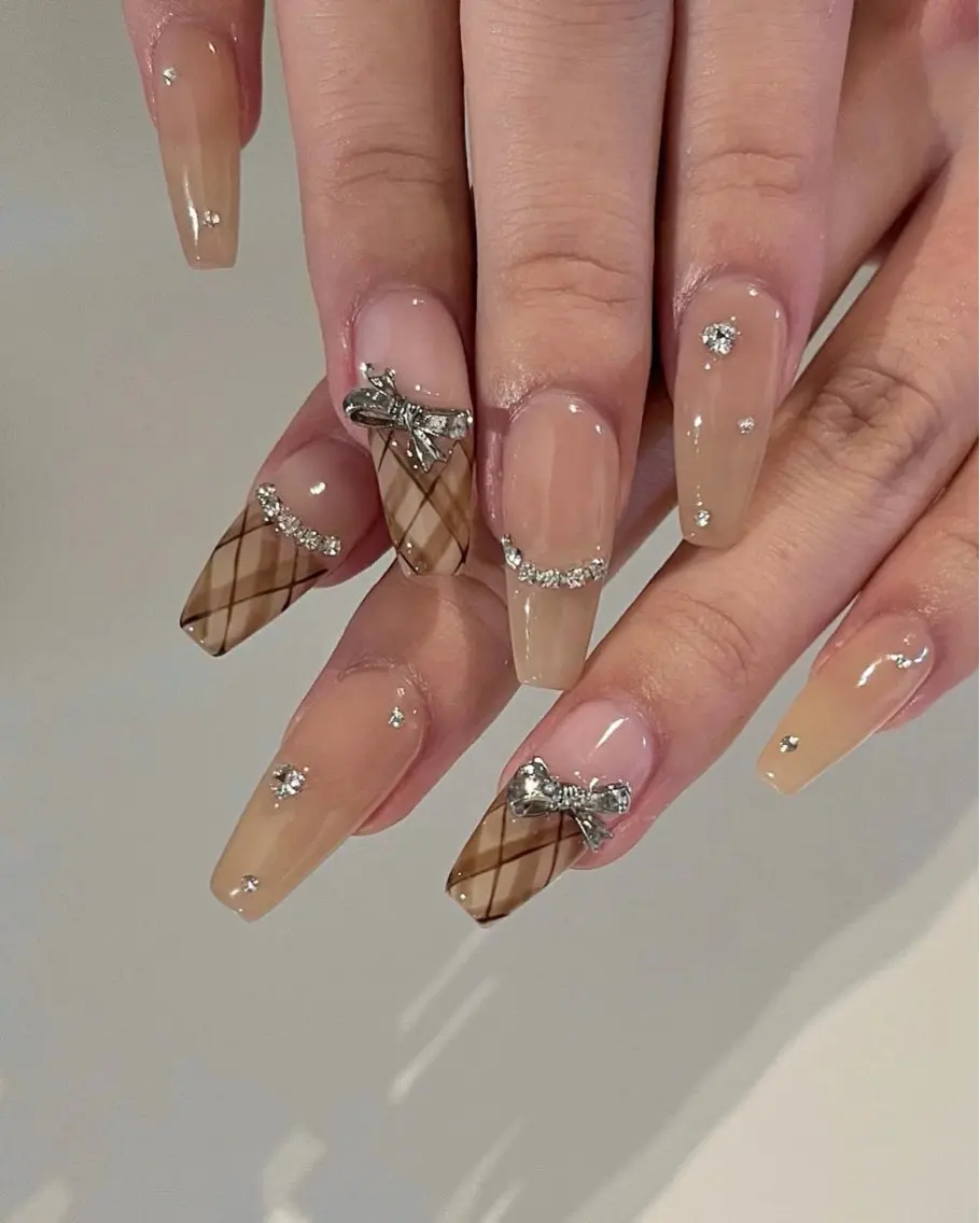ネイル ブラウン 長さ出し キラキラネイル 韓国ネイル ロングネイル ハンドネイル JOSIE nail studioのネイルデザイン