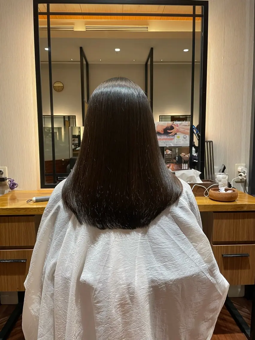 ロング ロング トリートメント 髙田 千華 髪質改善ストレートのヘアスタイル