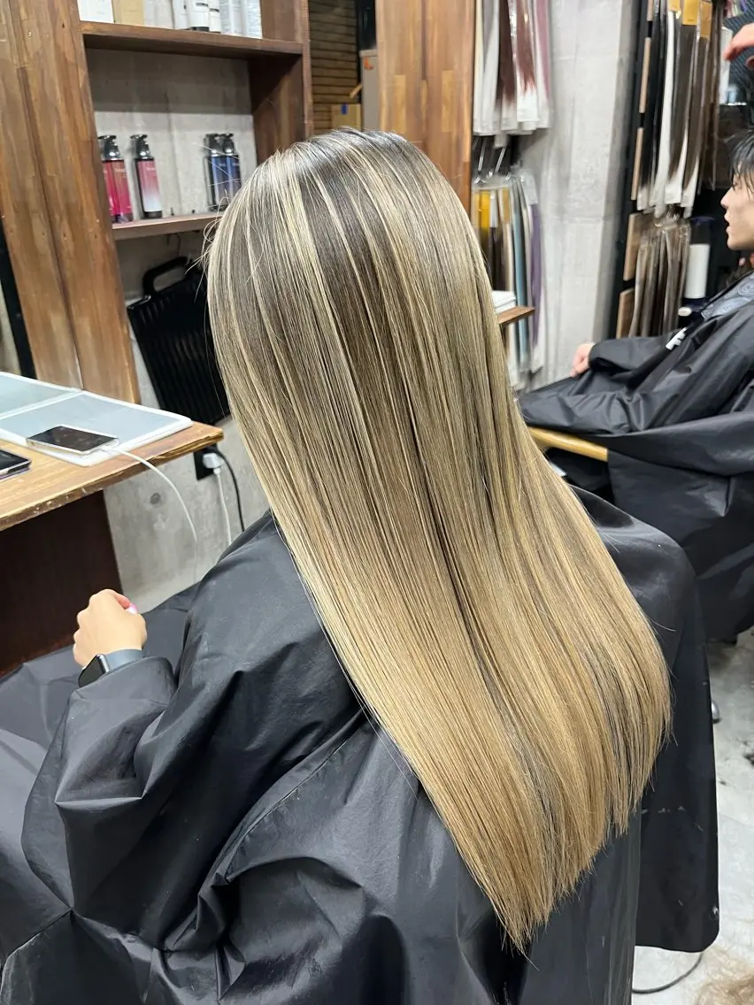 ロング カラー バレイヤージュ レイヤーカット LAFF きよののヘアスタイル