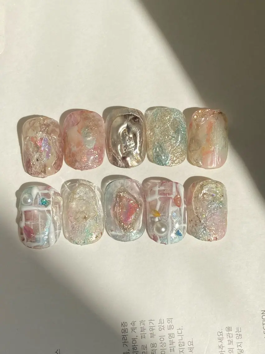 ネイル 成人式 フレンチネイル ジェルネイル ガーリー マグネットネイル ハンドネイル 草加ニュアンスネイル 🌚hersのネイルデザイン