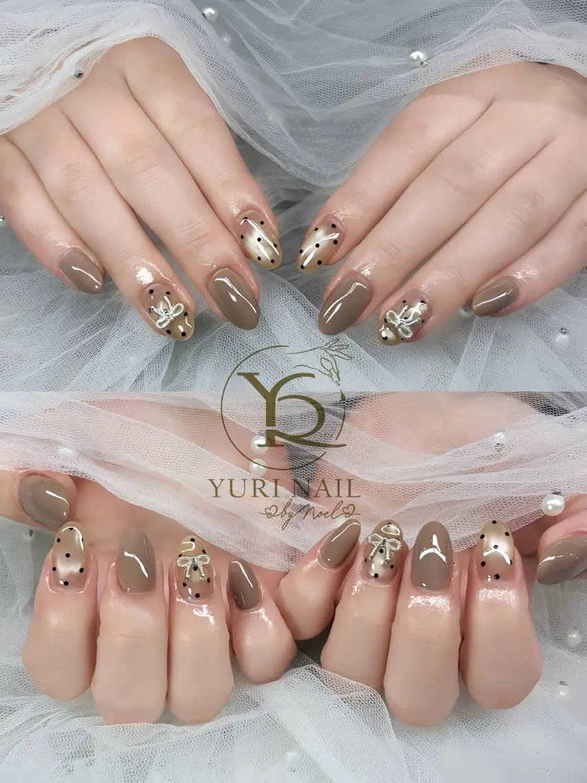 ネイル チークネイル フットネイル グラデーション 韓国ネイル 持ち込み ハンドネイル フットネイル ハンドケア YURI Nail NARITAのネイルデザイン