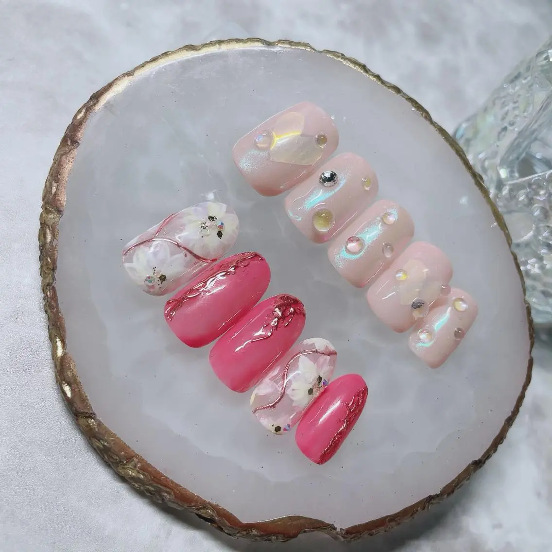 ネイル オーロラネイル フラワーネイル ミラーネイル ピンク 春ネイル Nail salon Ariettyのネイルデザイン