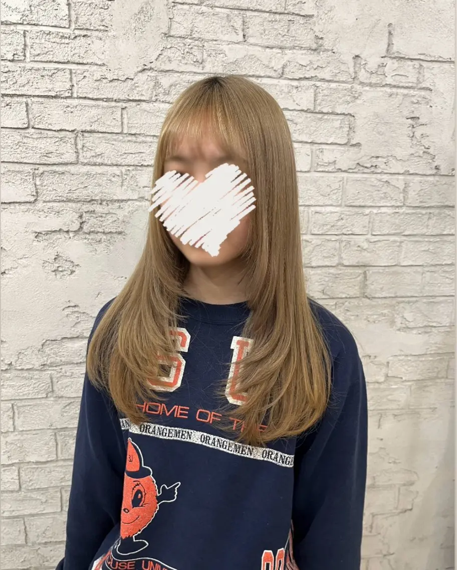 ロング ✨レイヤーハイトーン tomoko🦋✨のヘアスタイル