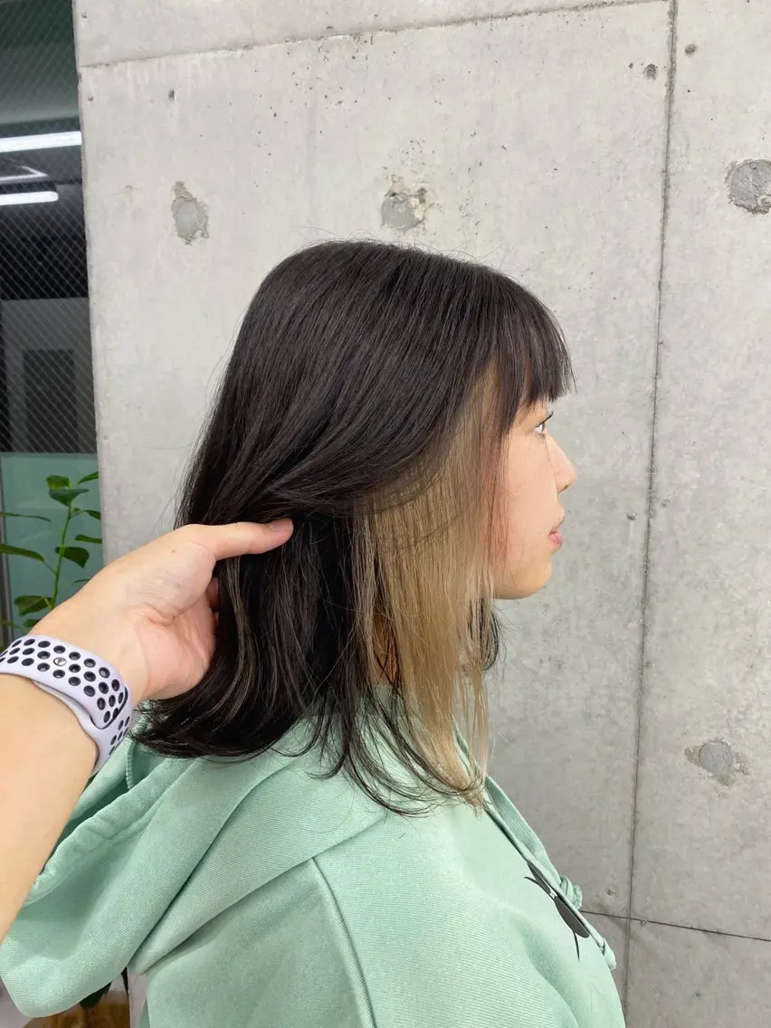 ミディアム カラー ベージュカラー ブリーチ ミルクティーベージュ 齋藤 椋哉のヘアスタイル