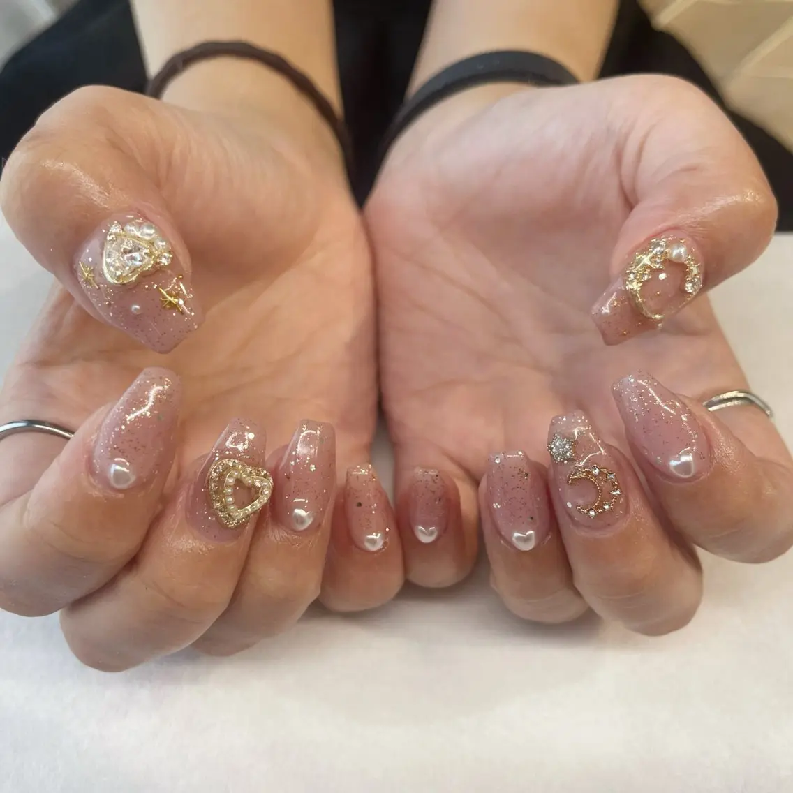 ネイル ハンドネイル 💎🐰 saki. m 🐰💎のネイルデザイン