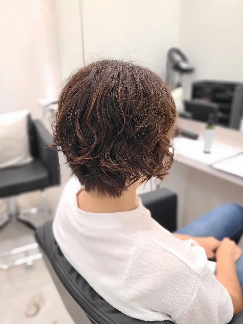 ショート パーマ ショートヘア カット パーマ 桐島 令奈のヘアスタイル