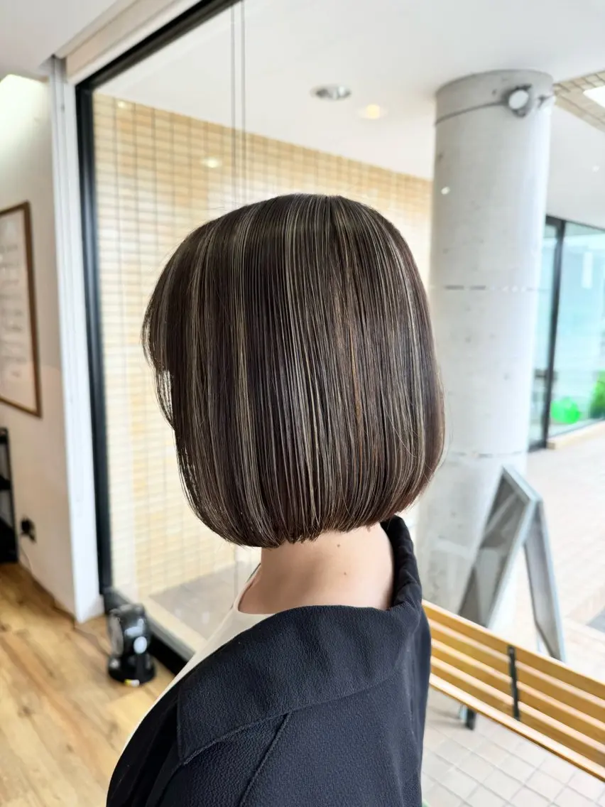 ⭐️ハーフハイライト（ケアブリーチ）＋全体カラー＋トリートメント（別途ロング料金¥700）⭐️の写真