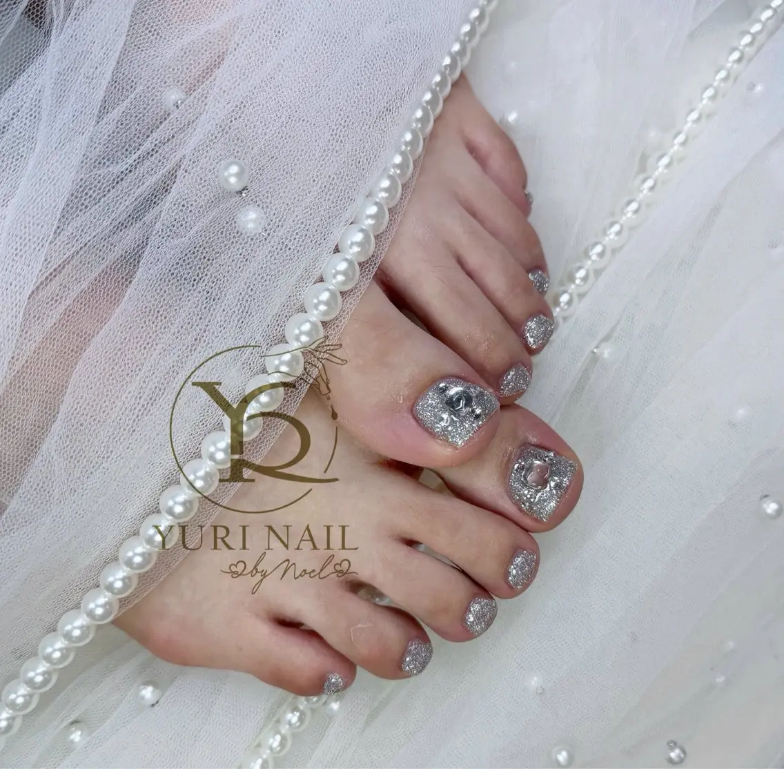 ネイル ハンドネイル フットネイル ハンドケア YURI Nail NARITAのネイルデザイン