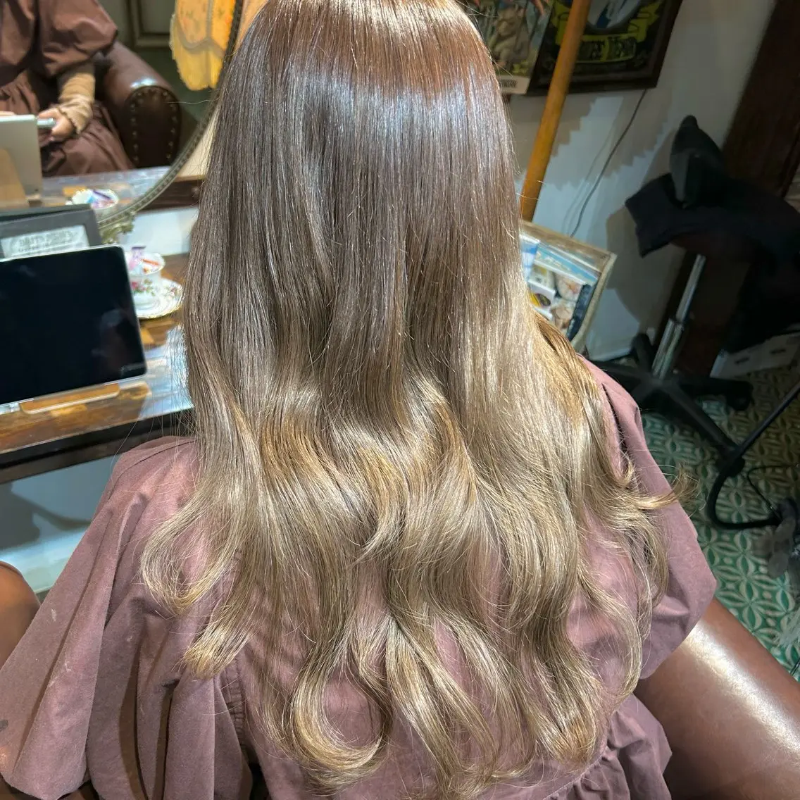 エクステ BRITS 渡辺 菜々子のヘアスタイル