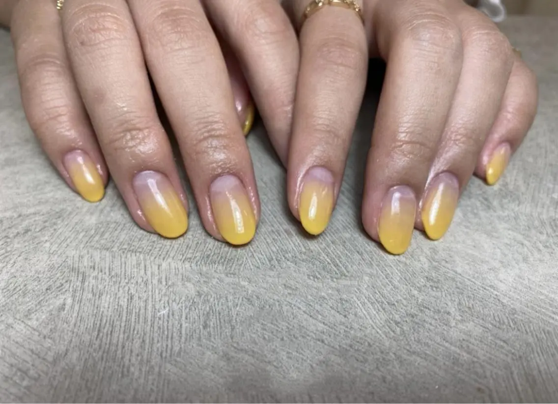 ネイル 黄色 ハンドネイル nail salon CHEのネイルデザイン