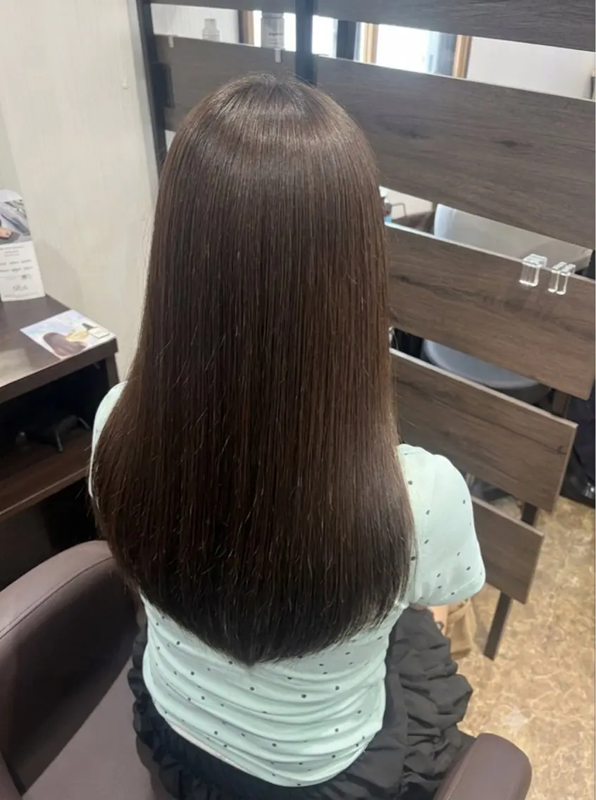 カラー ヘアカラー AIRI /フロレゾンのヘアスタイル
