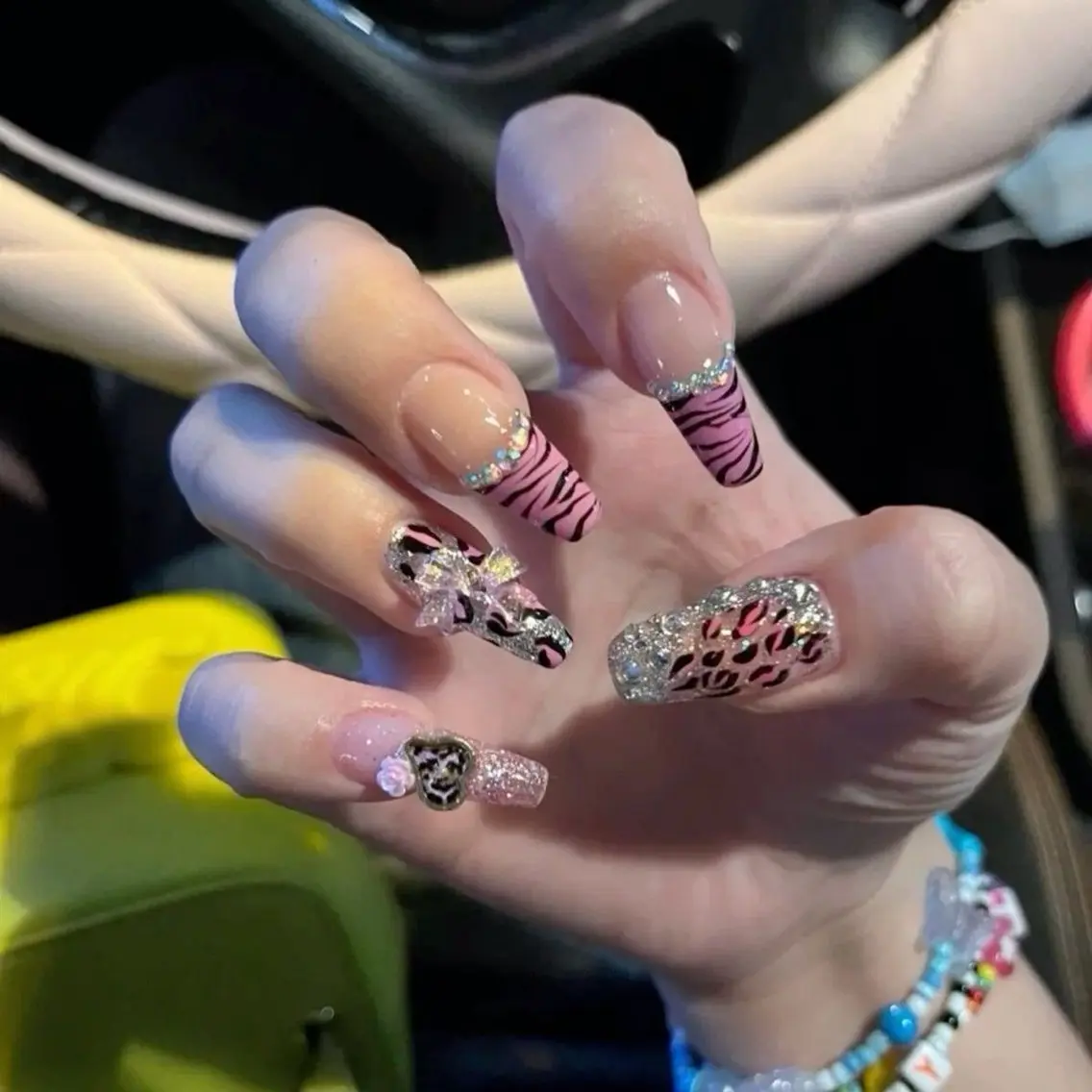 ネイル キラキラネイル 韓国ネイル ロングネイル シンプルネイル ワンホンネイル ハンドネイル Rina Nail.Novaのネイルデザイン