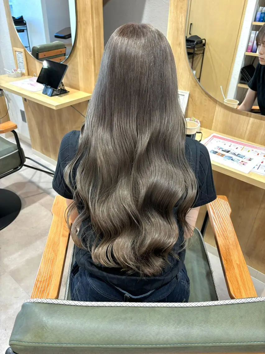 ロング 透明感/エクステ Veluaのヘアスタイル