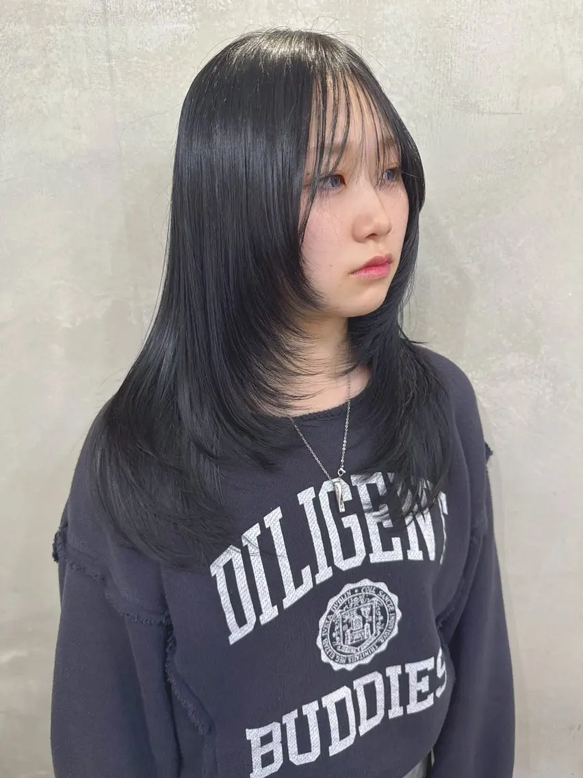 ロング 顔まわりレイヤー 顔周りカット レイヤーカット ナチュラルヘア /透明感/長井遥陽のヘアスタイル