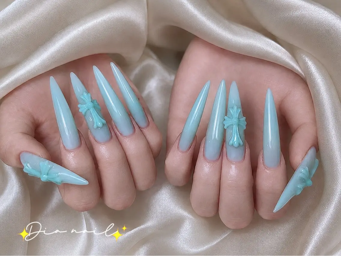 【人気No.1】長さだし★同色クロム×3Dパーツ4本 ¥7980🎀ソフトジェルオフ500🎀スカルプオフ1100円の写真