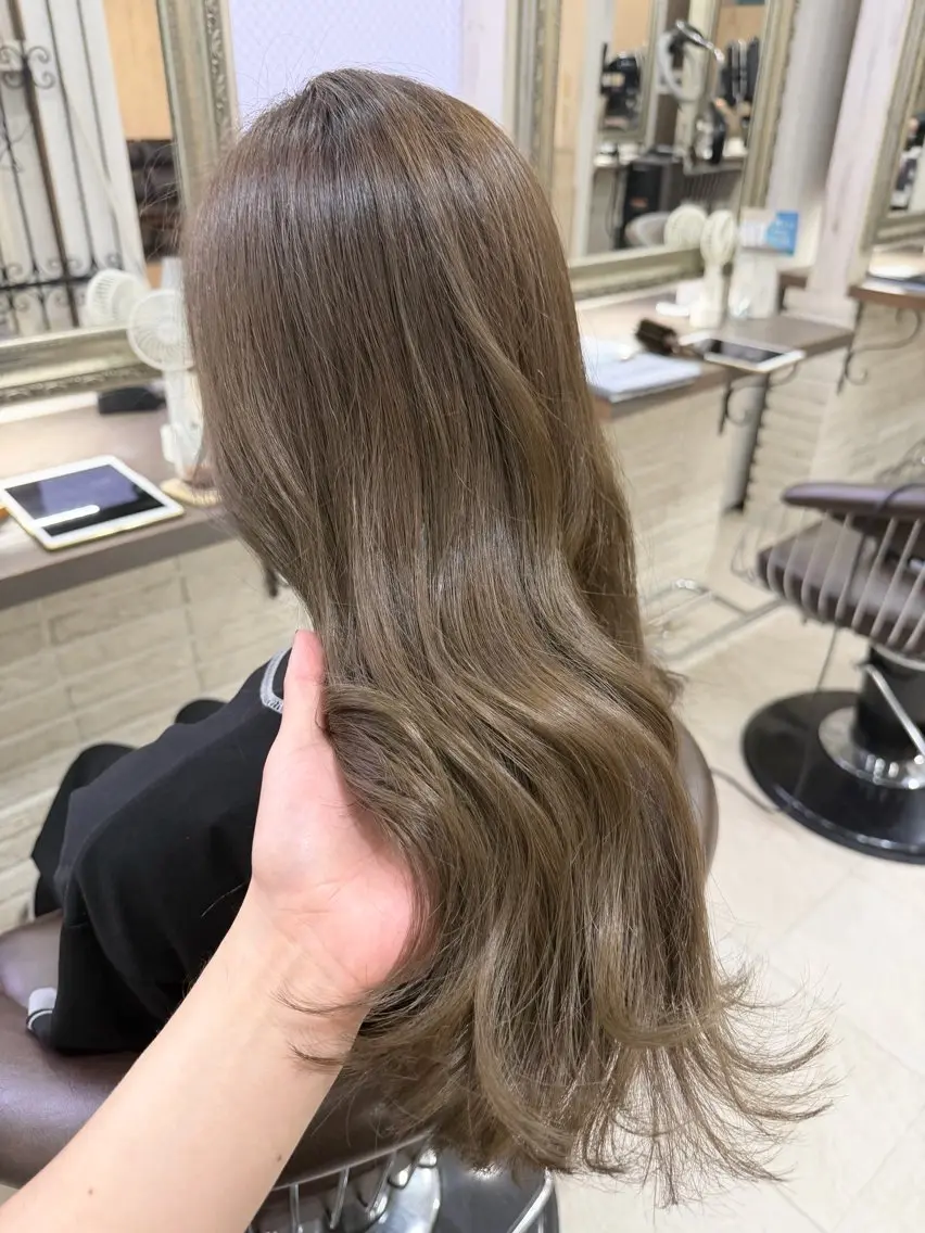 セミロング ヘアカラー 透明感カラー ｜髪質改善｜Raiのヘアスタイル