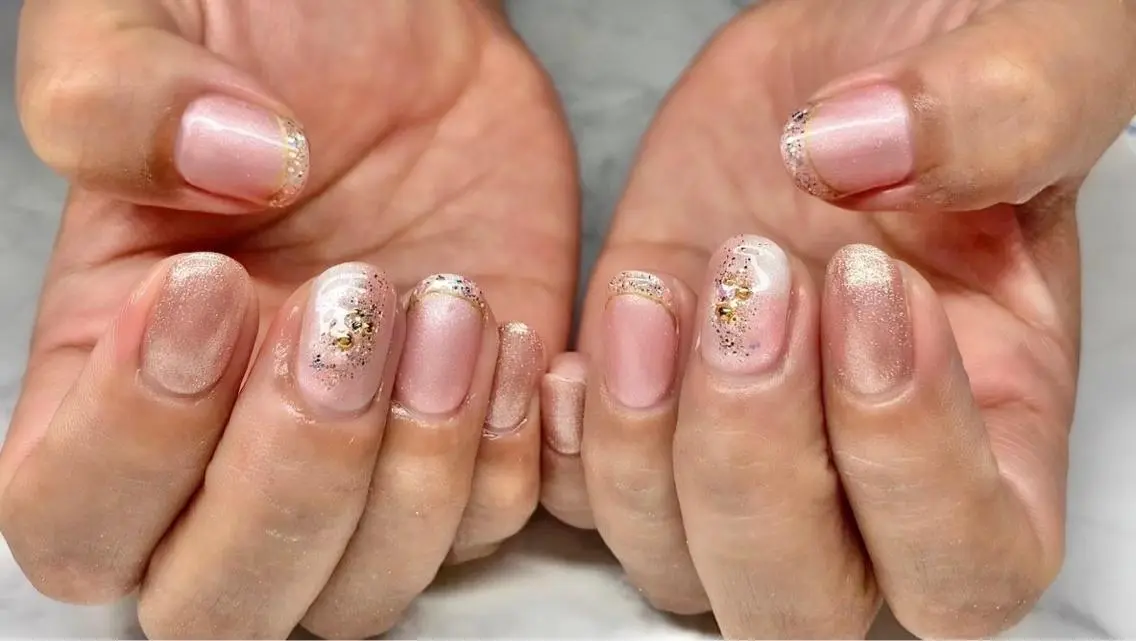 ネイル 長さ出し フレンチネイル ジェルネイル 韓国ネイル マグネットネイル ハンドネイル Nail&eye Belire 新宿のネイルデザイン