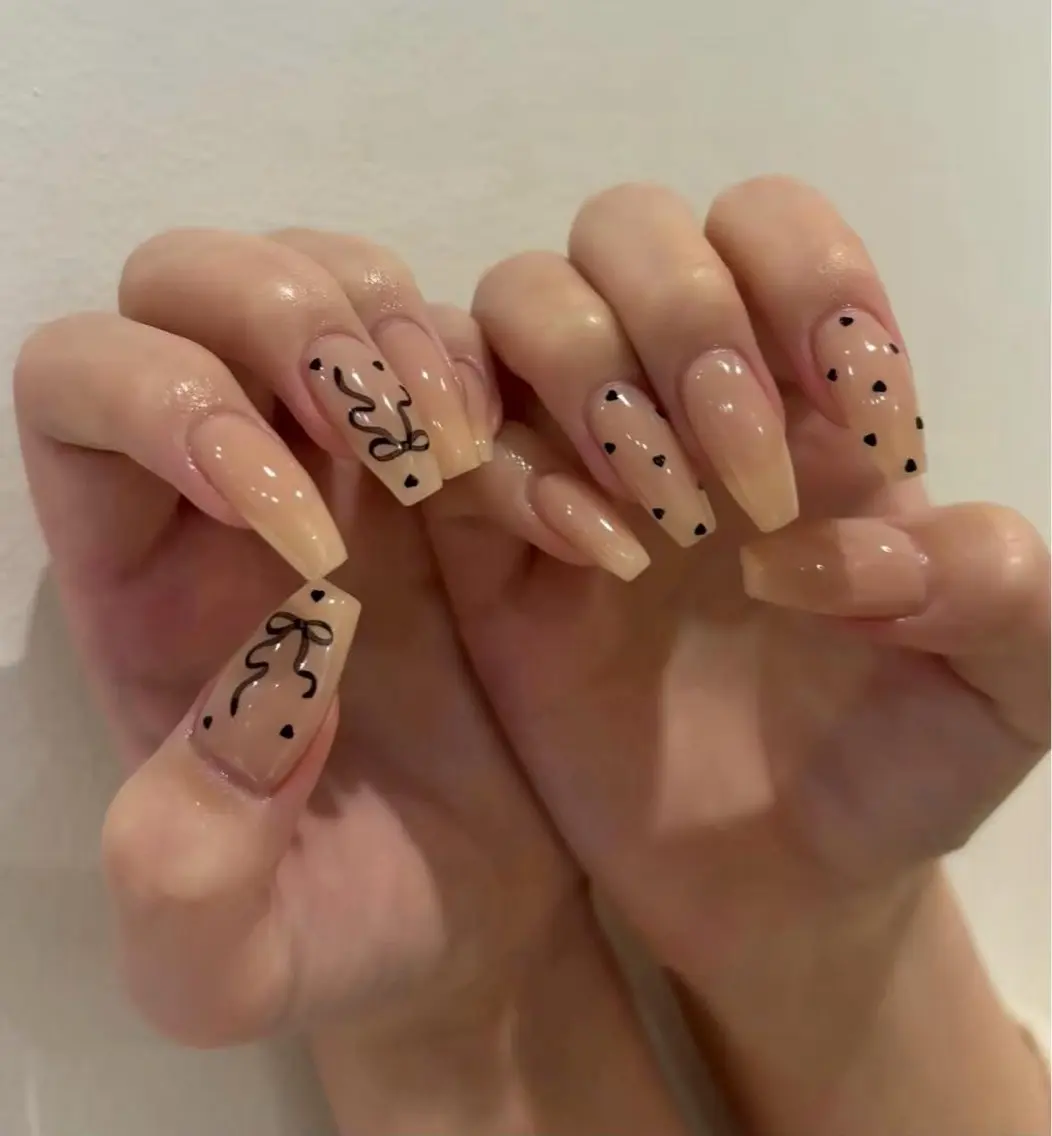 ネイル 山元 美愛のネイルデザイン