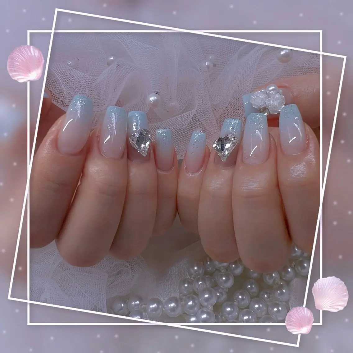 ネイル チークネイル フレンチネイル ガーリー グラデーション マグネットネイル ハンドネイル Chill Nailsalonのネイルデザイン