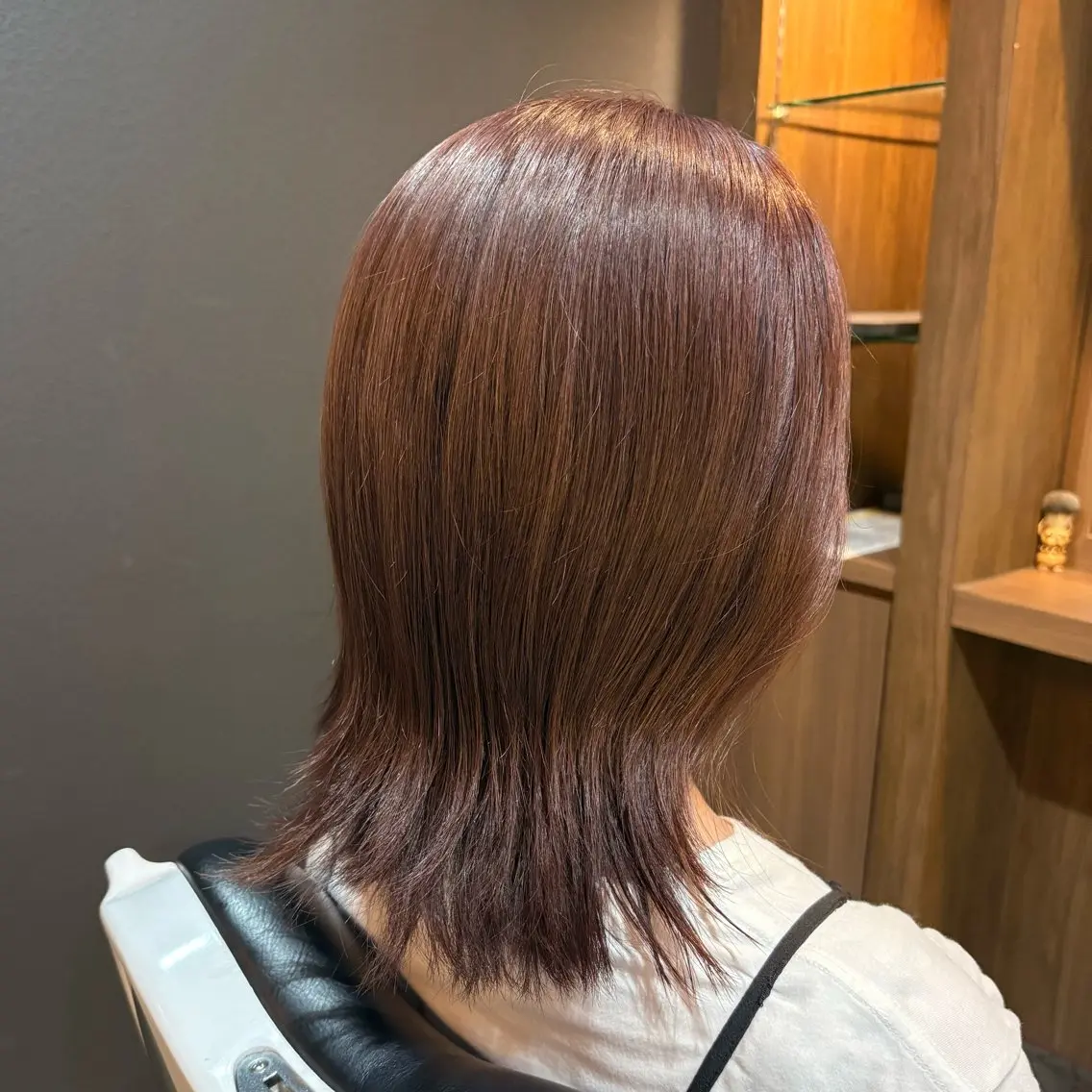 セミロング ピンクブラウン ツヅキ マスミのヘアスタイル