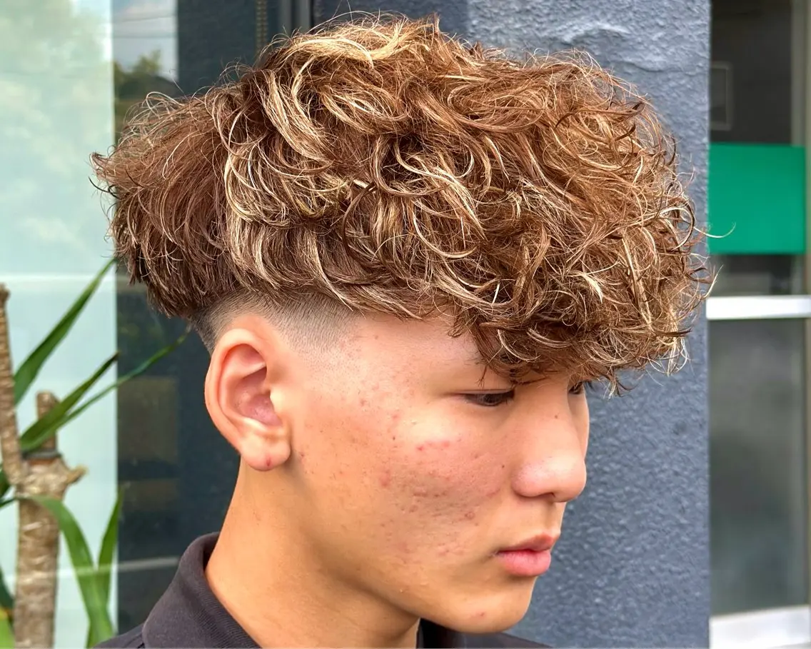 【💎ご新規様限定💎】メンズカット+スペインカール🇪🇸+ハイライト+オンカラーの写真