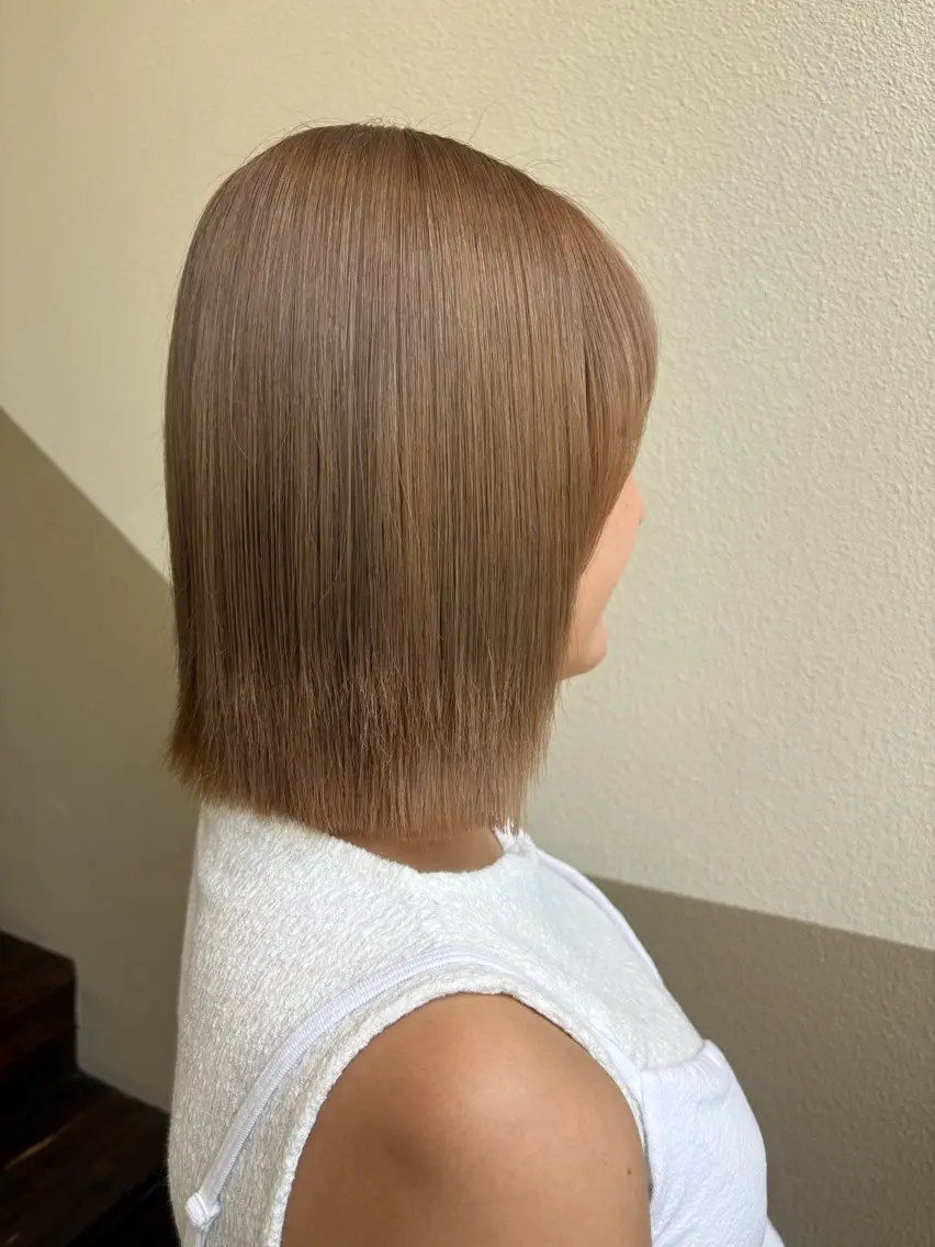 カラー ブリーチ カット ヘアカラー トリートメント ツヤ感カラー✨/ 顔周りカット西川絢音のヘアスタイル