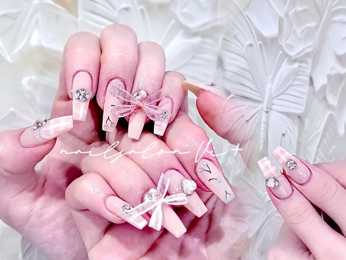 ネイル ハンドネイル ✨Nailsalon Vi+✨のネイルデザイン