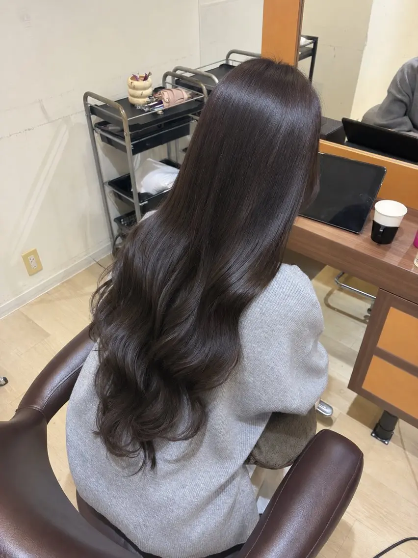 ロング ヘアカラー Orque kazuneのヘアスタイル