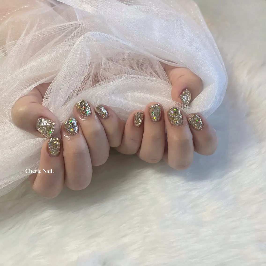 ネイル ゴールド ラメ(グリッター) Cherie Nailのネイルデザイン