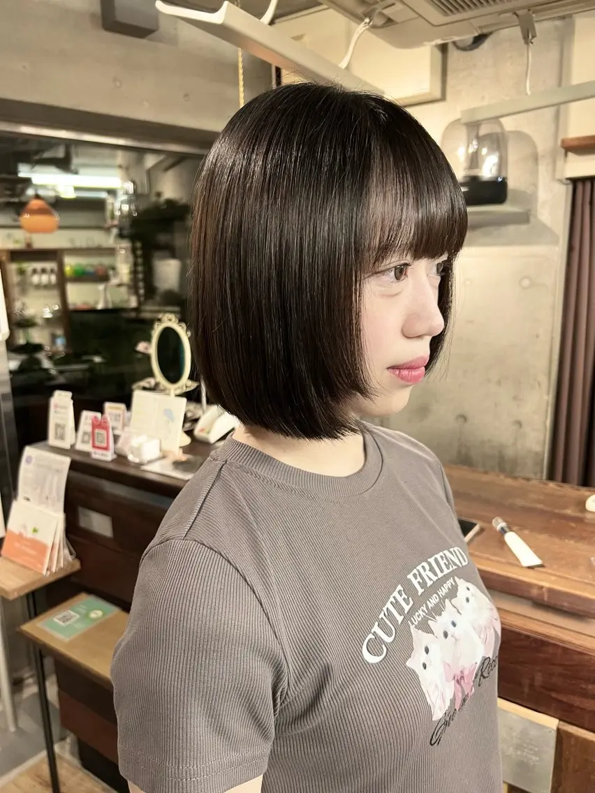ショート 切りっぱなしボブ ボブ 土田かほ/本日🈳 透明感カラー🍃のヘアスタイル