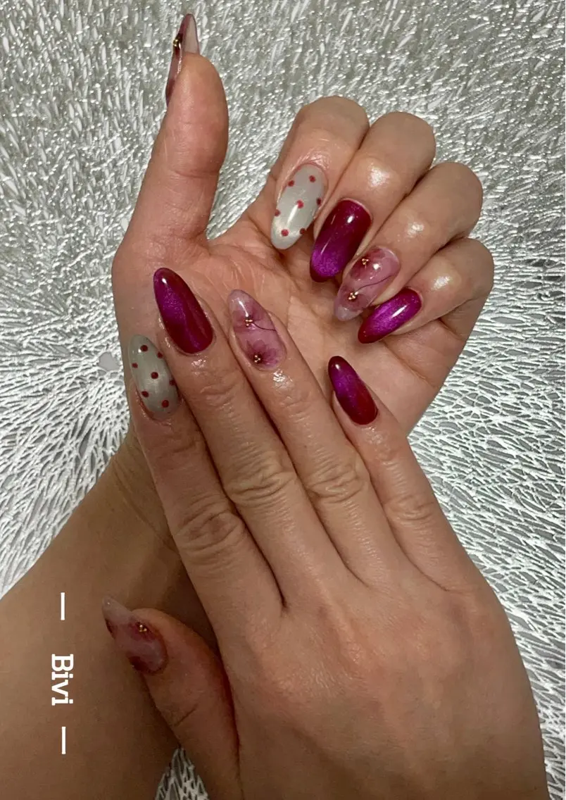 ネイル アートネイル フラッシュネイル ラメ(グリッター) マグネットネイル 持ち込み ハンドネイル ハンドケア ♡Bivi♡自爪に 優しいネイルサロンのネイルデザイン