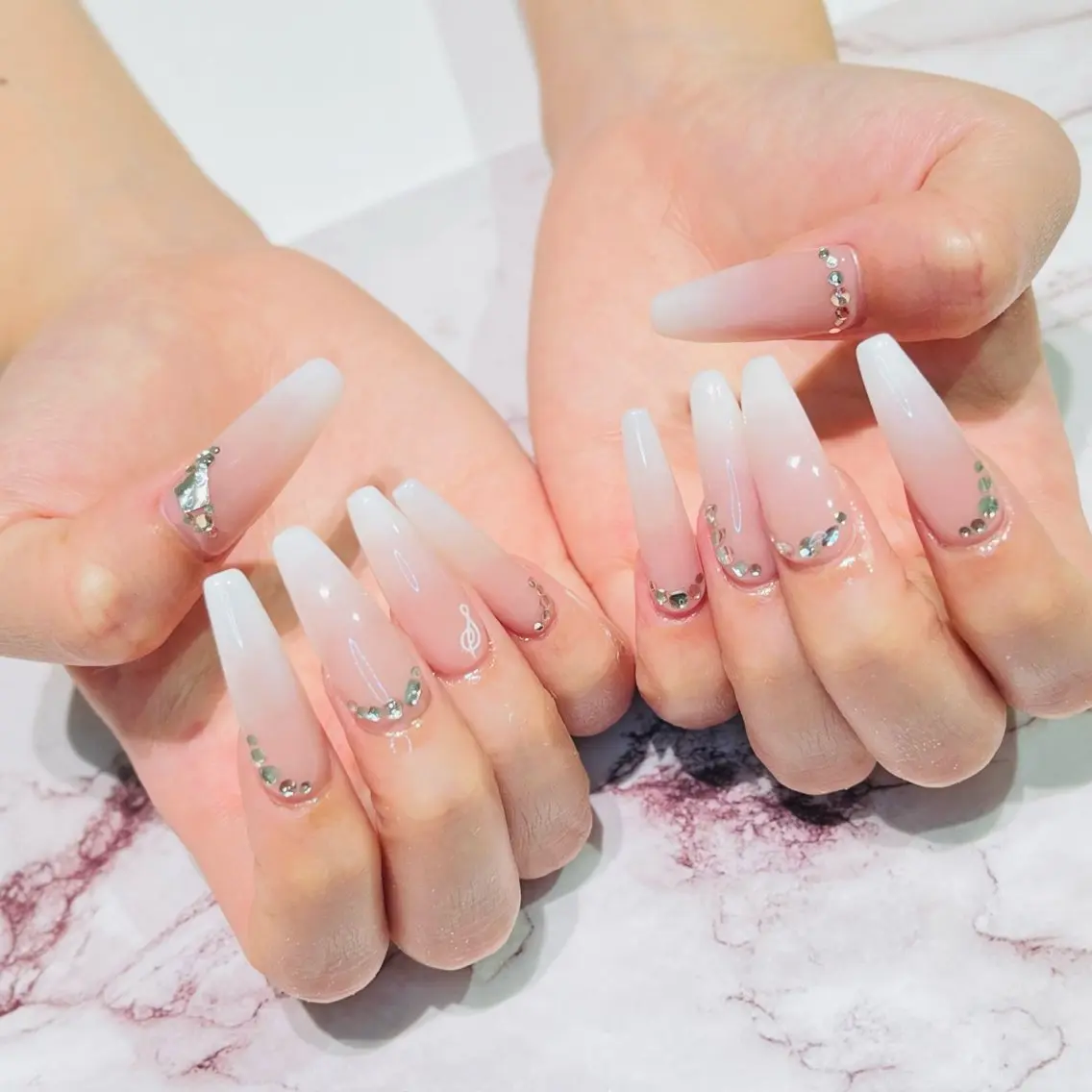 ネイル ハンドネイル nail salon Luciaのネイルデザイン