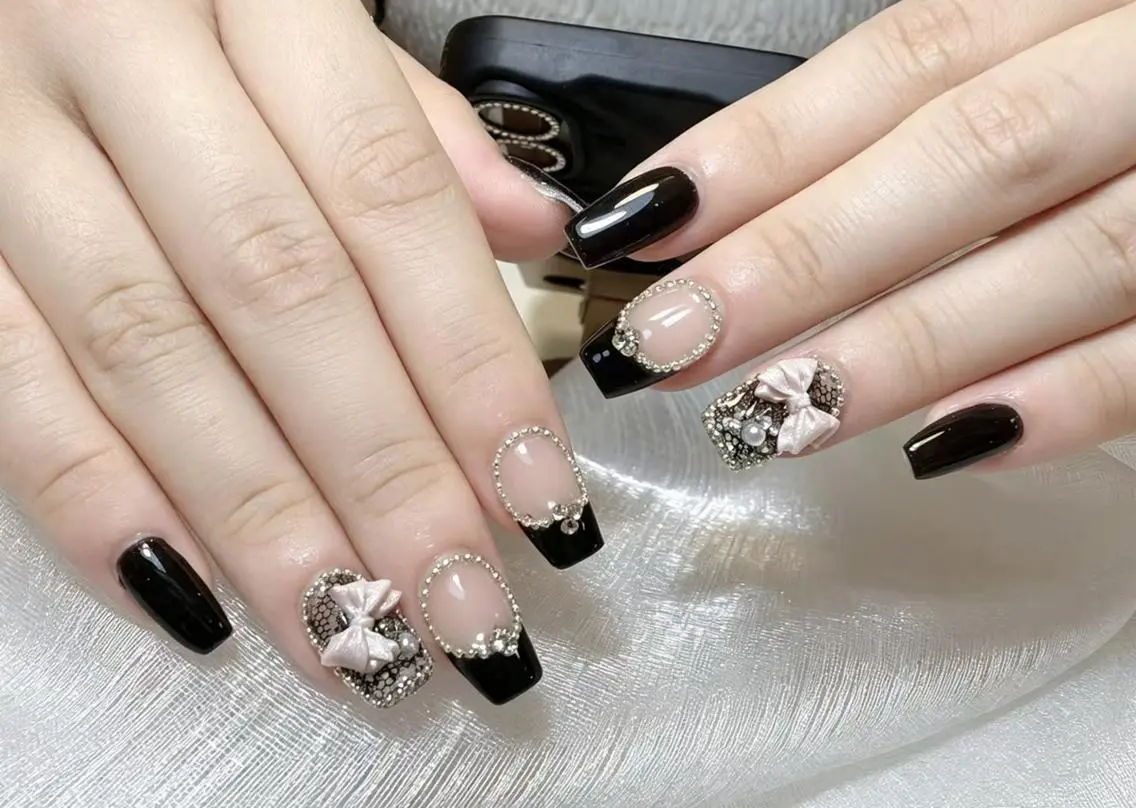 ネイル 長さ出し フレンチネイル 韓国ネイル マグネットネイル 持ち込み ハンドネイル ハンドケア The  Nail 新大久保店のネイルデザイン