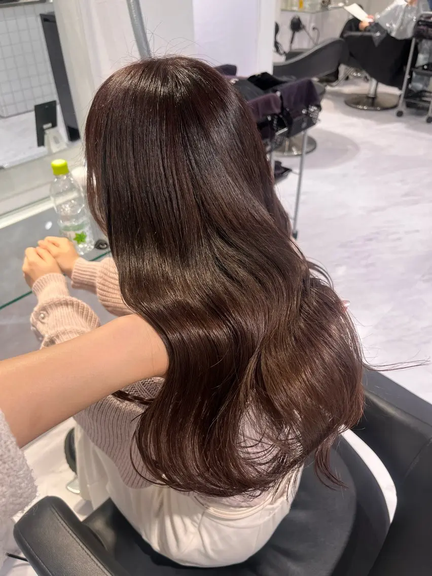 ロング カラー 🫧うる艶トレンド 🫧透明感カラーのヘアスタイル