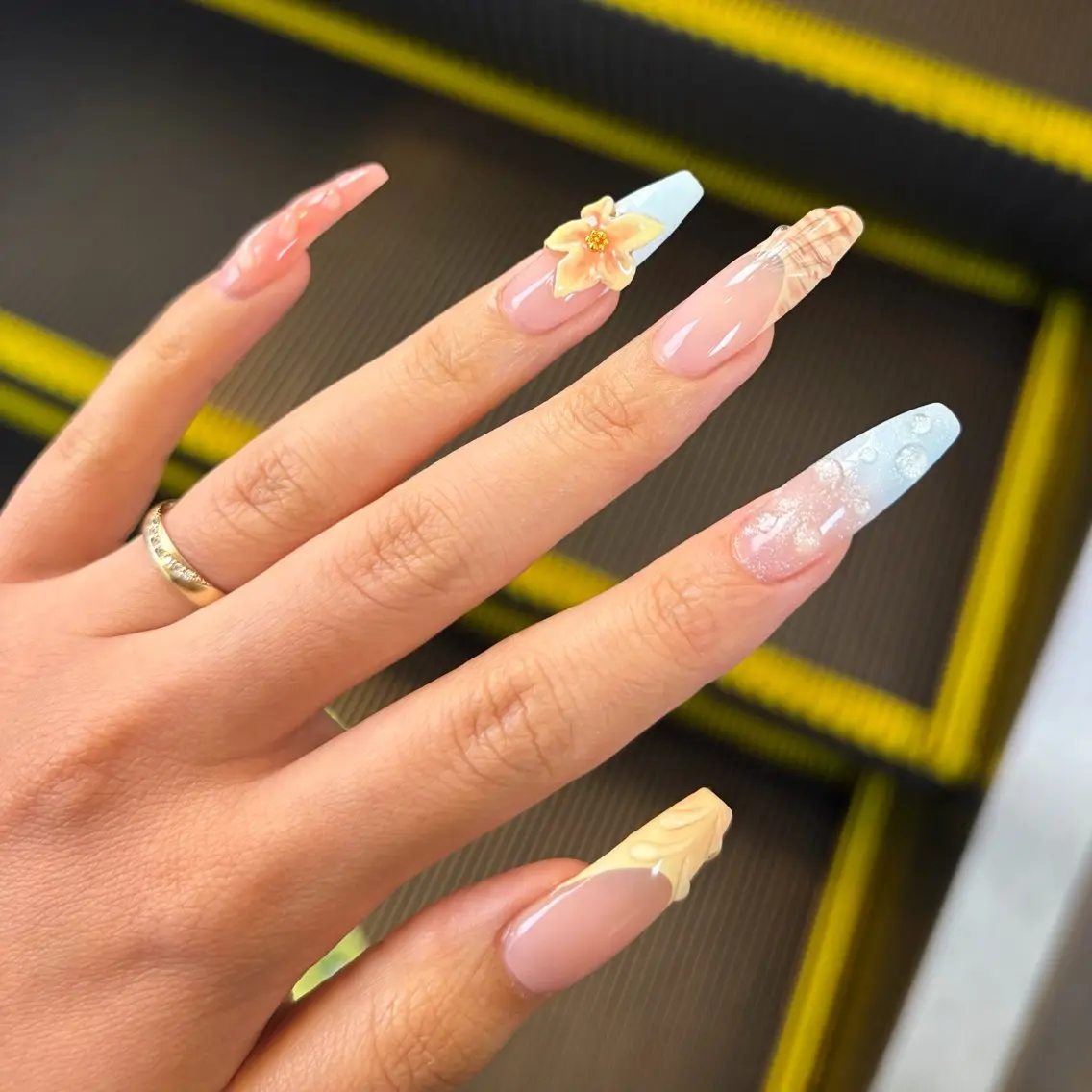 ネイル ハンドネイル RYAURA NAILのネイルデザイン