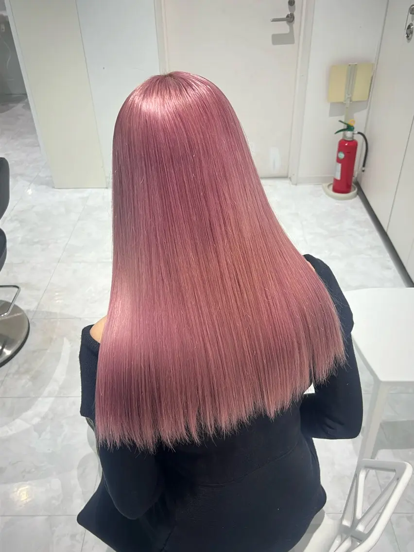 ロング カラー ブリーチ ハイトーンカラー 赤み消し透明感🩶 銀座Ryota🩶のヘアスタイル