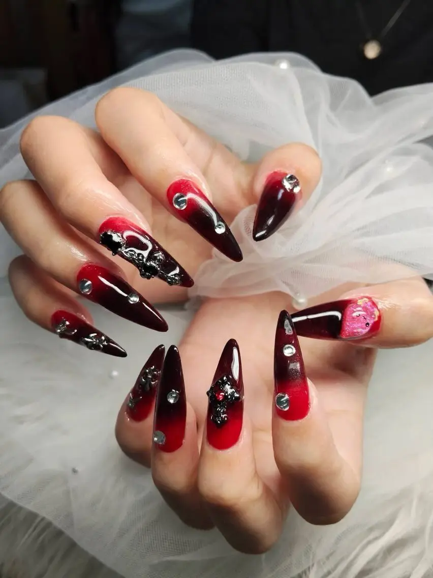 ネイル アートネイル チークネイル フレンチネイル ジェルネイル ガーリー HAPPI NAIL 大国町のネイルデザイン