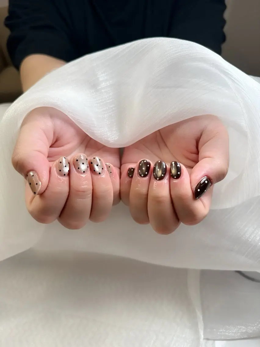 ネイル チークネイル フレンチネイル グラデーション 韓国ネイル マグネットネイル ハンドネイル Hana Nailのネイルデザイン