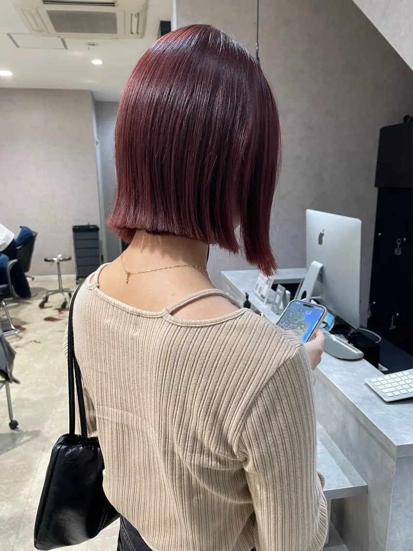 ショート カラー カット ヘアカラー トリートメント 縮毛矯正ボブ/ 髪質改善/カットのヘアスタイル