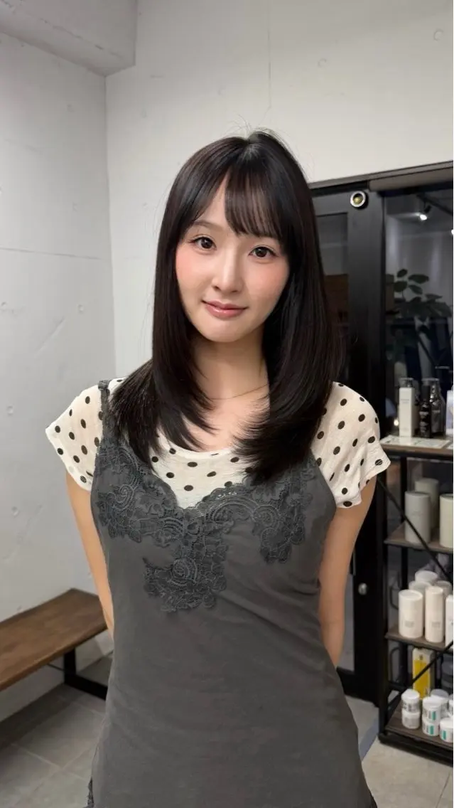セミロング ヘアカラー トリートメント 入江 桃花のヘアスタイル