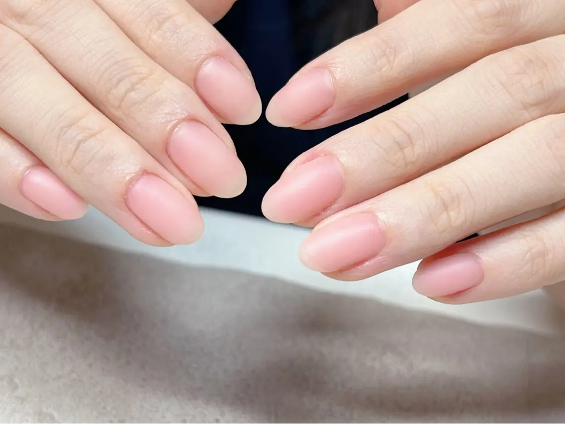 ネイル マットネイル Nail •Head スパFortunaのネイルデザイン