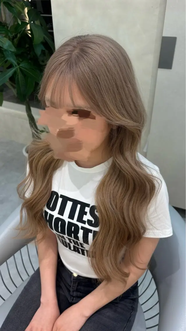 カラー ヘアカラー トリートメント 富永 愛梨のヘアスタイル