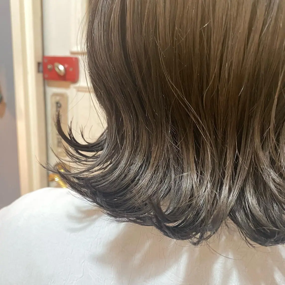 ショート カラー アッシュ アッシュブラウン ブラウンカラー 透明感カラー カット ヘアカラー トリートメント ヘッドスパ BRITS 渡辺 菜々子のヘアスタイル