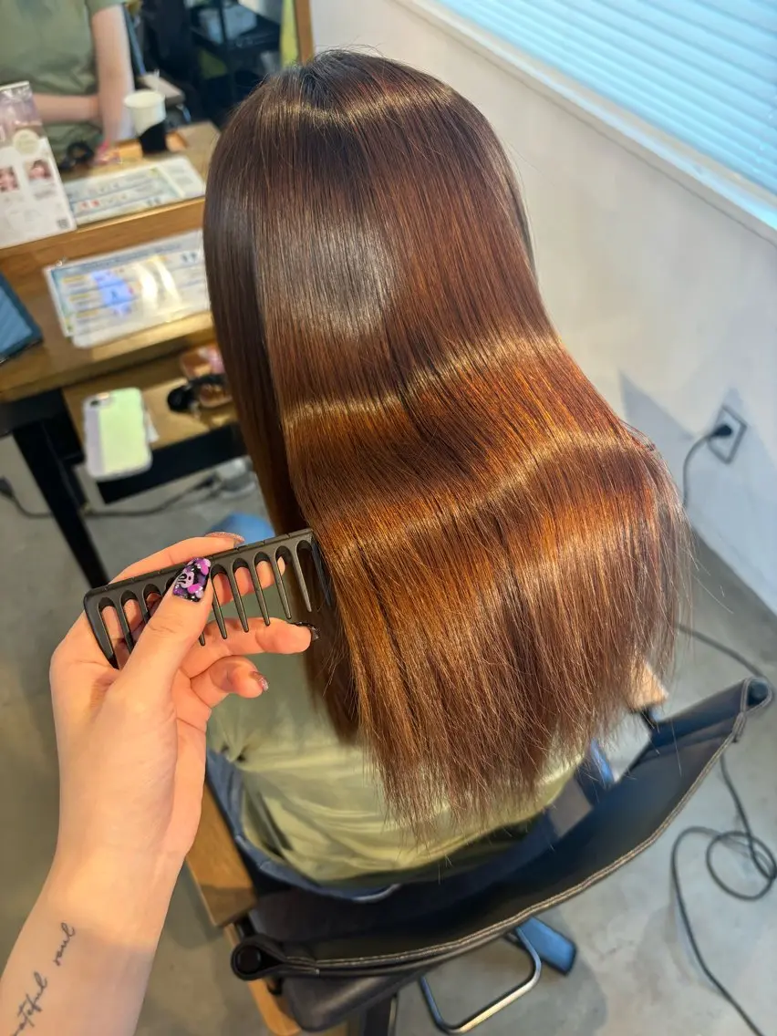 セミロング トリートメント 日比野 紅杏のヘアスタイル