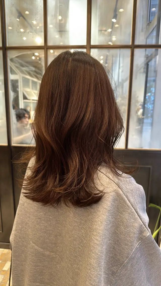 ミディアム カット ヘアカラー レイヤーカット /momocaのヘアスタイル