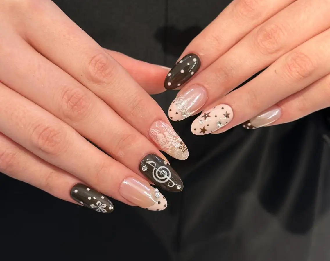 ネイル ハンドネイル 🎀 NaNa_nailのネイルデザイン