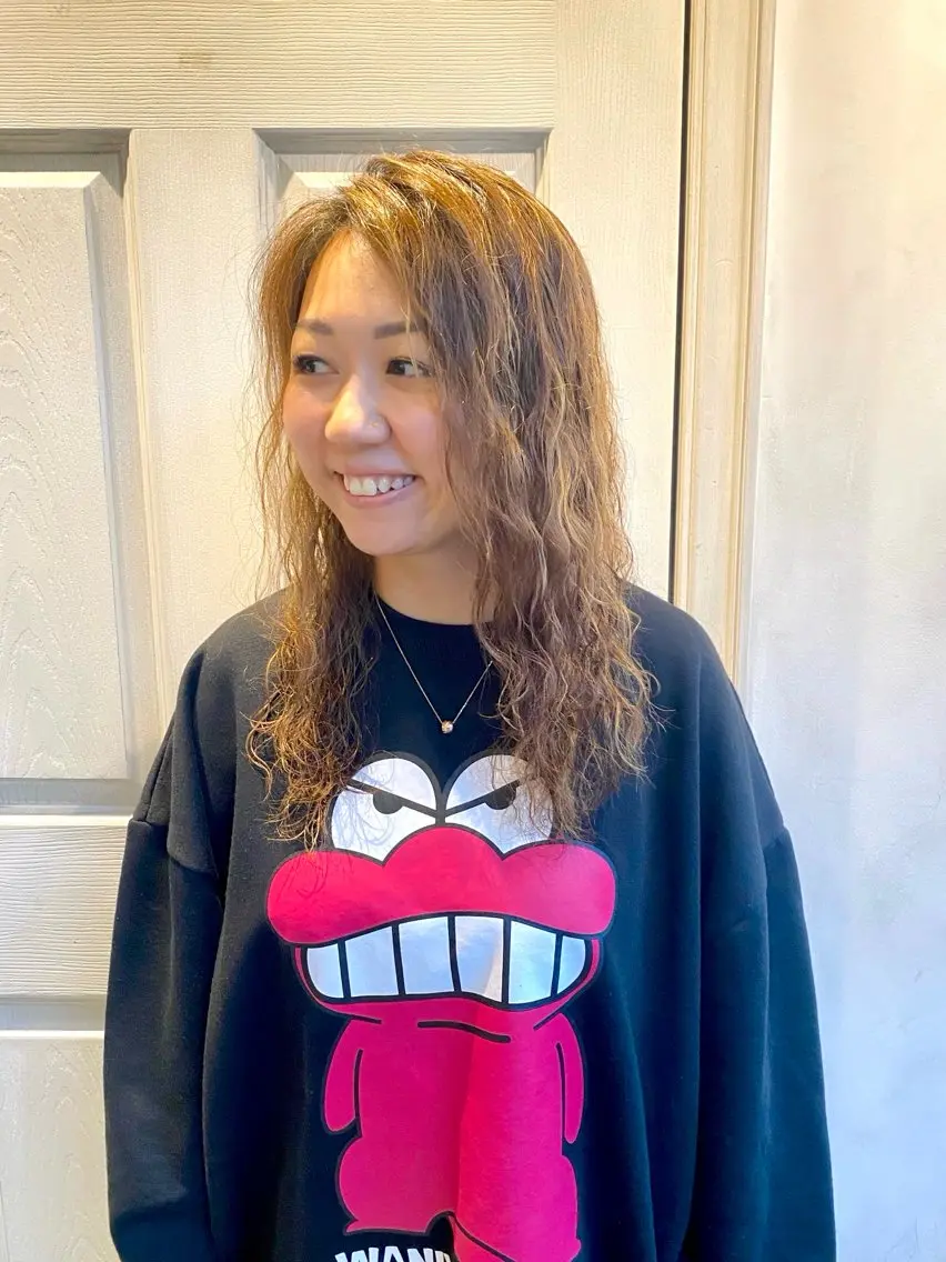 ロング カット パーマ 千 田のヘアスタイル