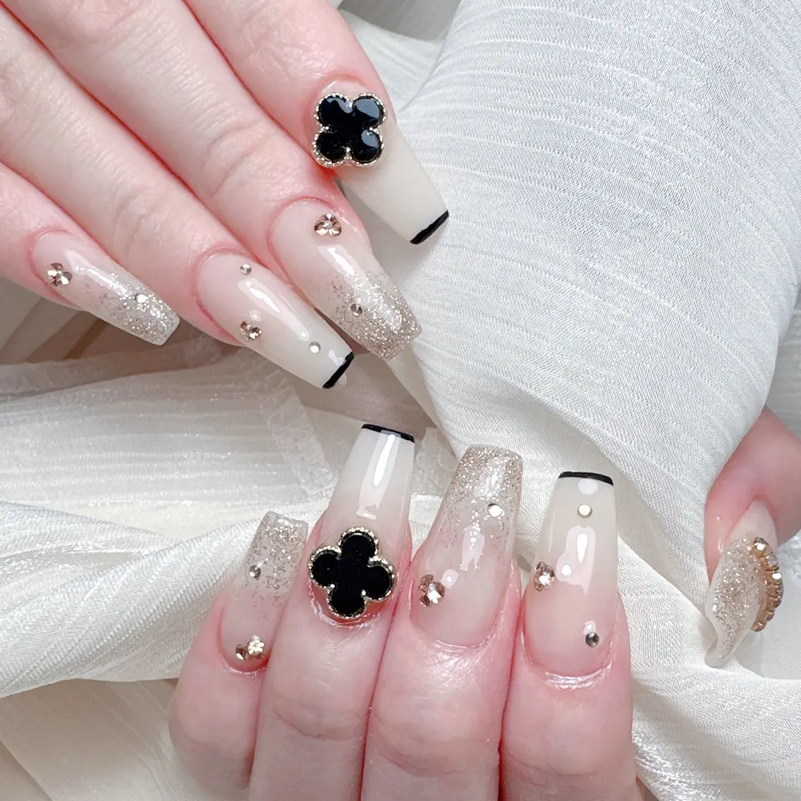 ネイル M🌷nail 長さだし専門店のネイルデザイン